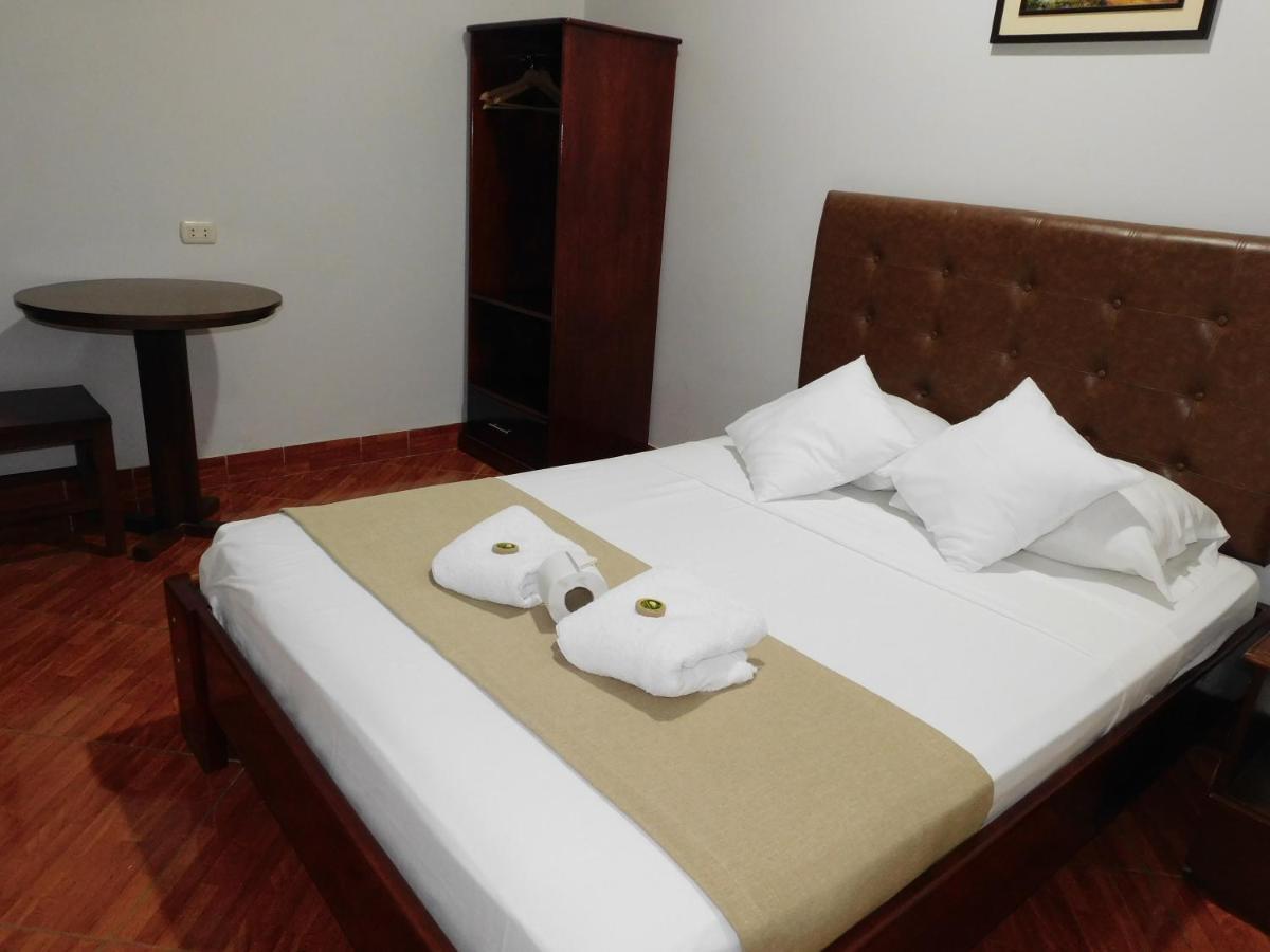 Hotel Tambopata Inn Puerto Maldonado Esterno foto