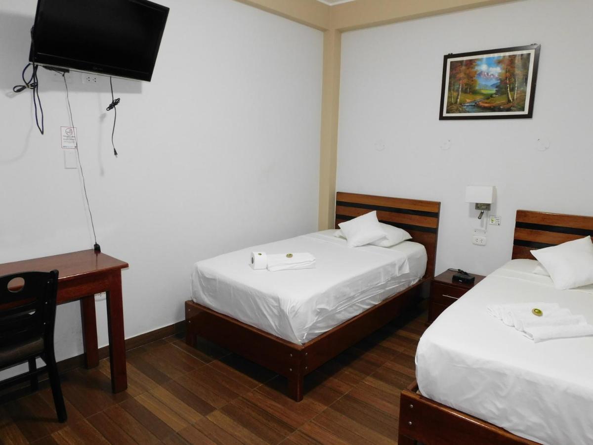 Hotel Tambopata Inn Puerto Maldonado Esterno foto