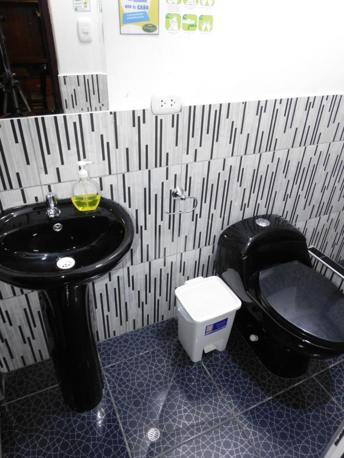 Hotel Tambopata Inn Puerto Maldonado Esterno foto