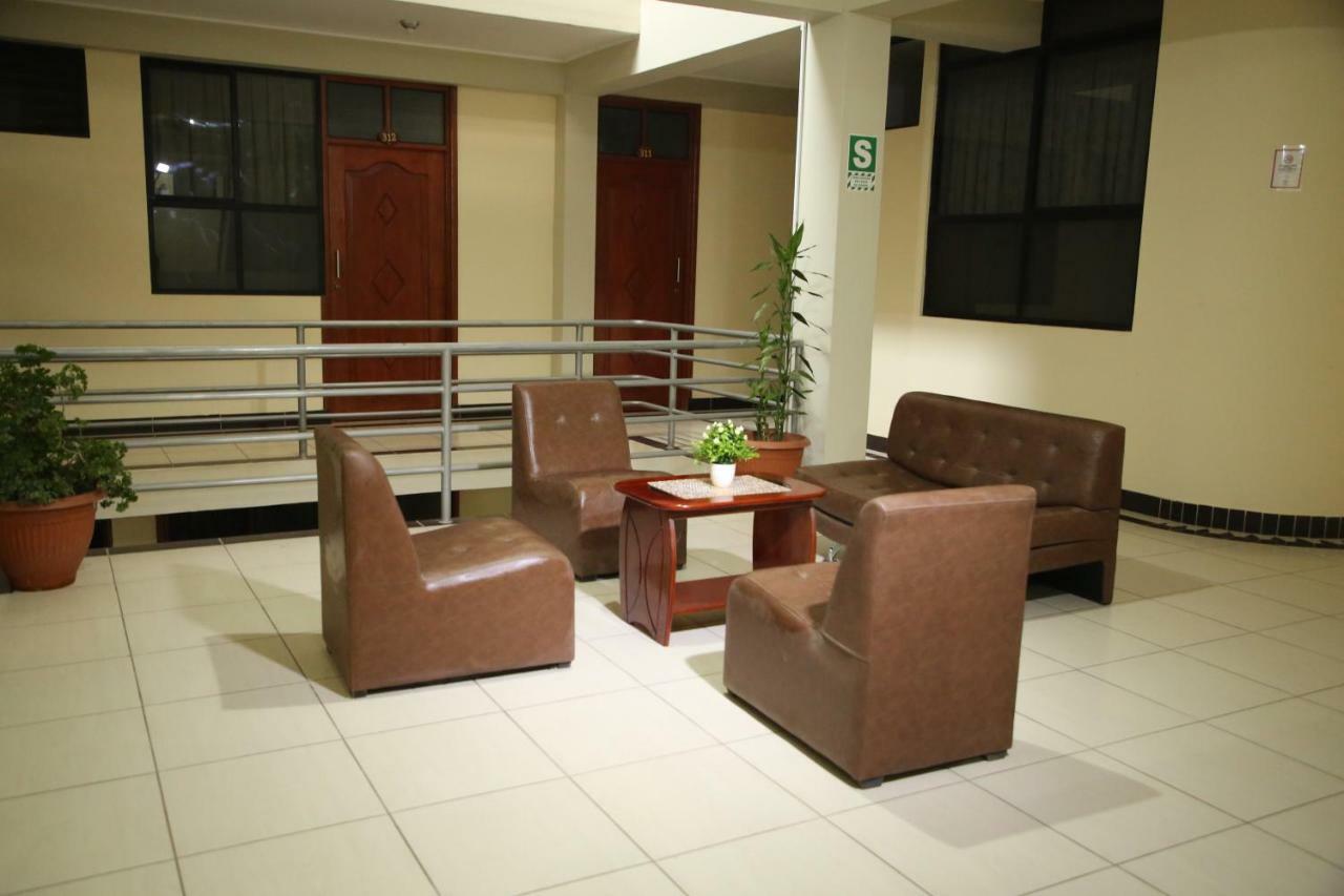 Hotel Tambopata Inn Puerto Maldonado Esterno foto