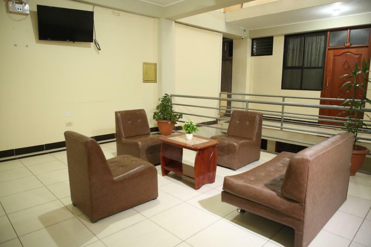 Hotel Tambopata Inn Puerto Maldonado Esterno foto
